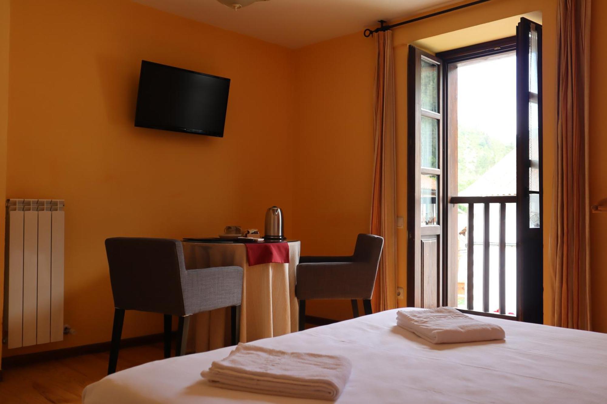 Hotel Rural El Almadiero Burgui Dış mekan fotoğraf